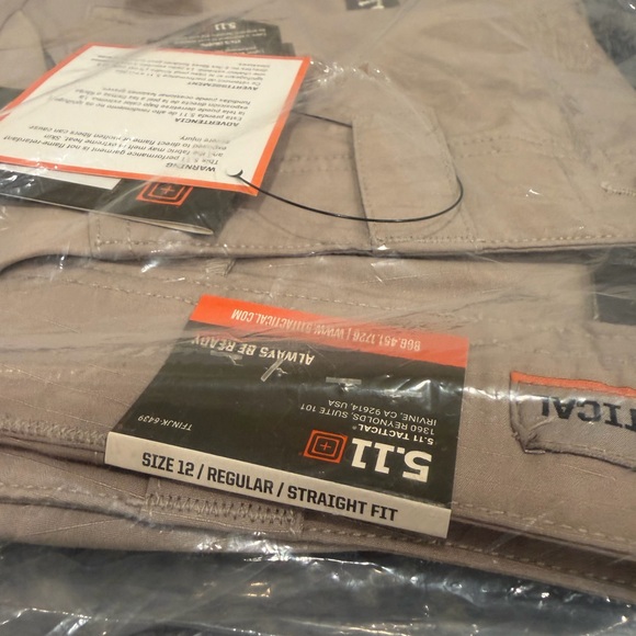 5.11 Tactical Women's Straight Leg Fast-Tac khaki cargo pants size 12 - Picture 2 of 3